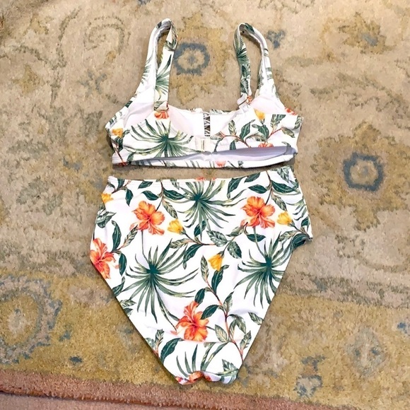 ⭐️Xhilaration, High-Waisted Bikini, Easy Wear & Care,Excellent Condition,Medium - Picture 6 of 9